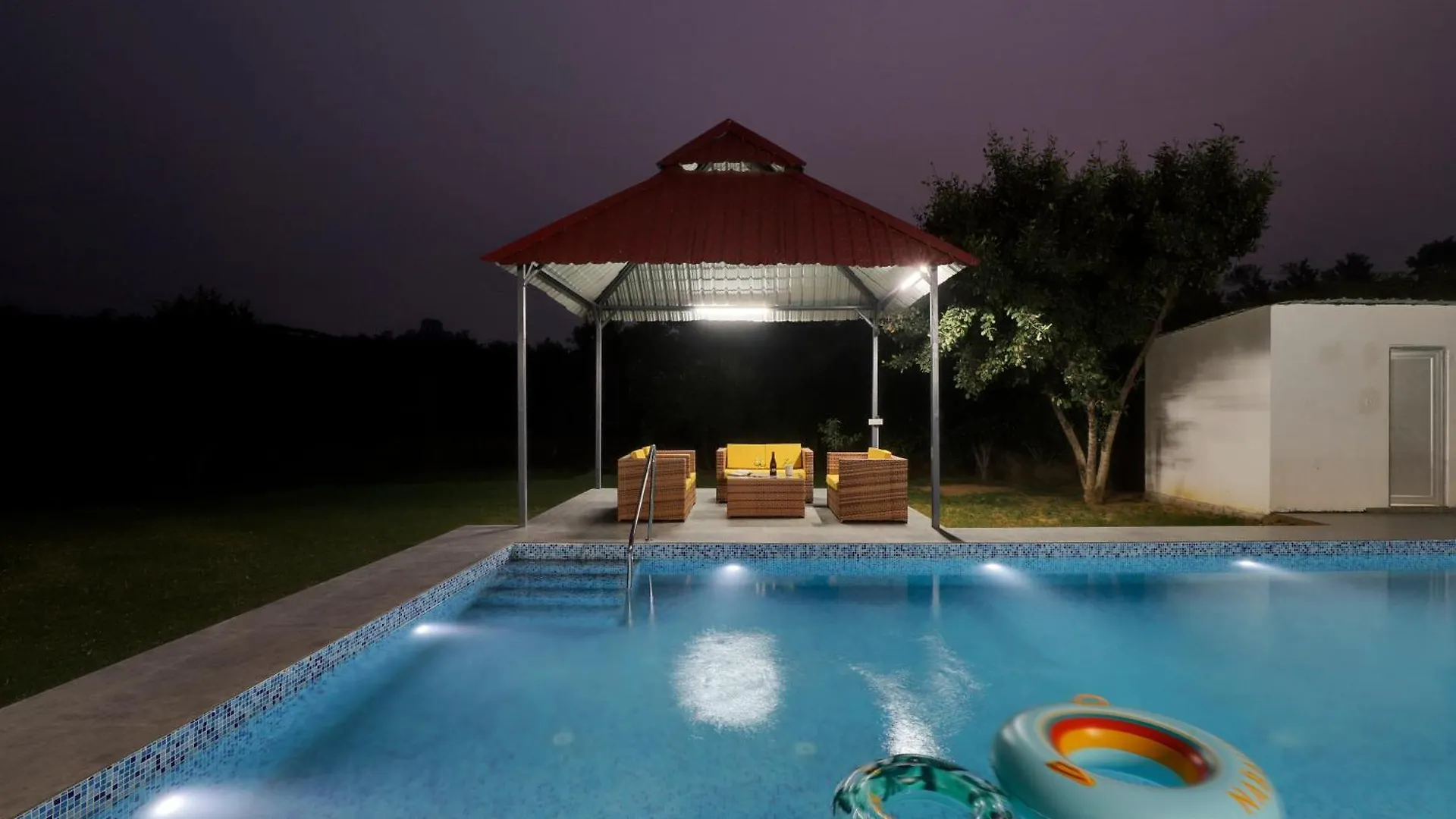 Alaya Stays 4Bhk Farmhouse With Pvt Pool & Garden - Manesar Gurgaon