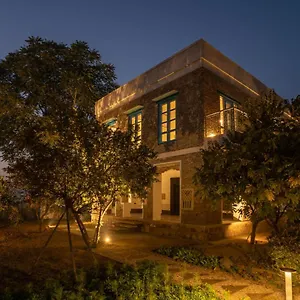 Lohonostays Library Sadhrana Bagh Gurgaon