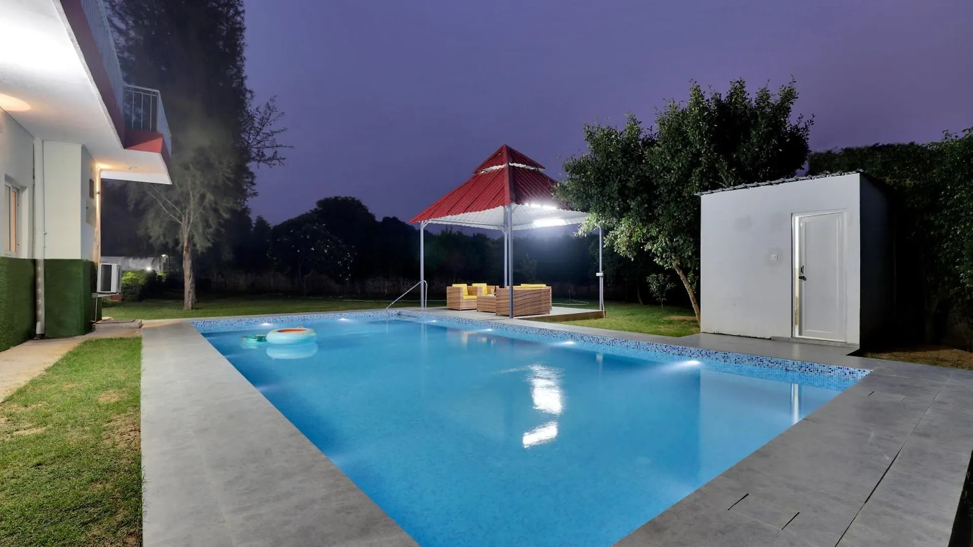 Alaya Stays 4Bhk Farmhouse With Pvt Pool & Garden - Manesar Gurgaon